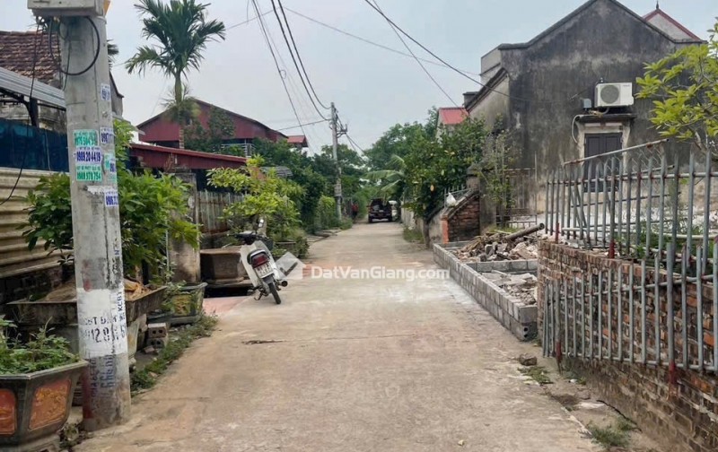 Cần bán gấp đất Quán Trạch- Liên Nghĩa - Văn Giang - Hưng Yên đường thông 2 oto tránh nhau