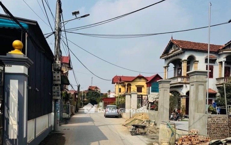 CỰC PHẨM, QUÁN TRẠCH-VĂN GIANG, MẶT ĐƯỜNG TRỤC CHÍNH, TẢI CHẠY VÙ VÙ, CHỈ 62 TRIỆU/M