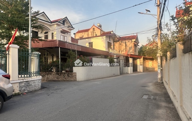 HIẾM CÓ, CD QUÁN TRẠCH- VĂN GIANG, ĐẤT RỘNG MÊNH MÔNG, NGÕ NÔNG Ô TÔ CHẠY, 34 TRIỆU/M.