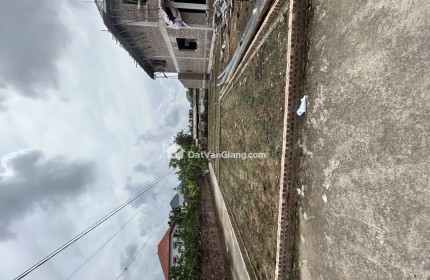 HIẾM ĐẤT PHÂN LÔ, Ô TÔ NGỦ TRONG NHÀ, VĂN GIANG TRUNG TÂM HƯNG YÊN. VIEW SÂN PVF, MẶT TIỀN RỘNG