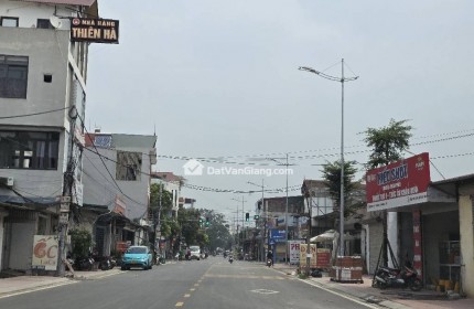 SIÊU PHẨM, QUÁN TRẠCH- VĂN GIANG, ĐẤT ĐẤU GIÁ ĐƯỜNG RỘNG, VỈA HÈ, KINH DOANH SẦM UẤT,CHỈ 64 TRIỆU/M