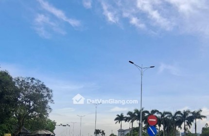 BÁN ĐẤT PHƯỢNG TRÌ-VĂN GIANG, MẶT TIỀN 8M, NGAY CẠNH BÁCH KHOA,GIÁ CHỈ 50 TRIỆU/M.