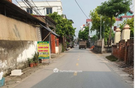 ĐẤT PHÂN LÔ, SÁT TRỤC CHÍNHDIỆN TÍCH RỘNG   Ô TÔ ĐỖ CỬA -XÃ VĂN GIANG - TỈNH HƯNG YÊN