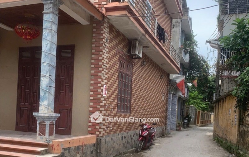  TÀI CHÍNH NHỈNH 2 TỶ – HÀNG HIẾM NHƯ QUỲNH! 