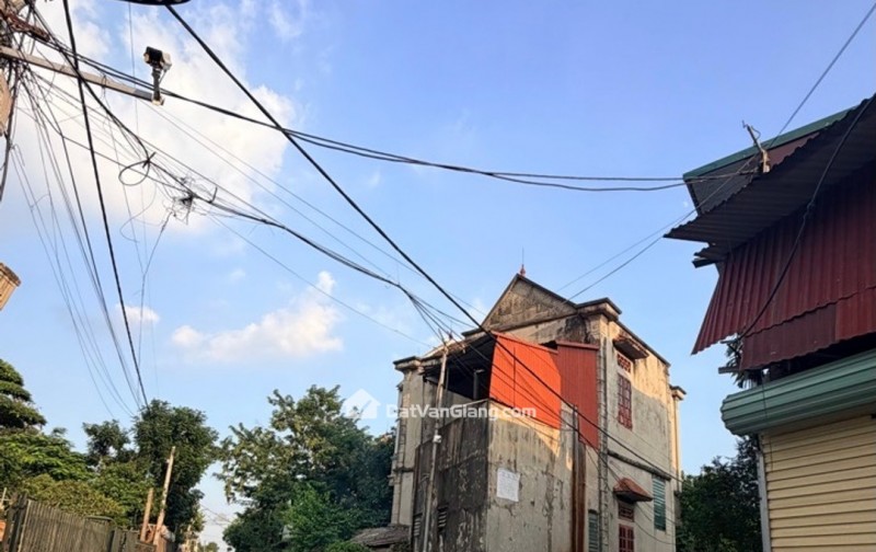 Cần tiền bán nhanh lô đất Phi Liệt Văn Giang 127m2 ngõ ô tô 7 chỗ thông