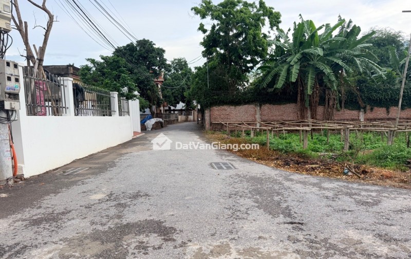 Bán đất Lại Trạch - Yên Phú - Yên Mỹ , oto vào đất, nở hậu đón tài lộc
