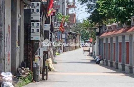 Bán đất Lại Trạch - Yên Phú - Yên Mỹ , oto vào đất, nở hậu đón tài lộc